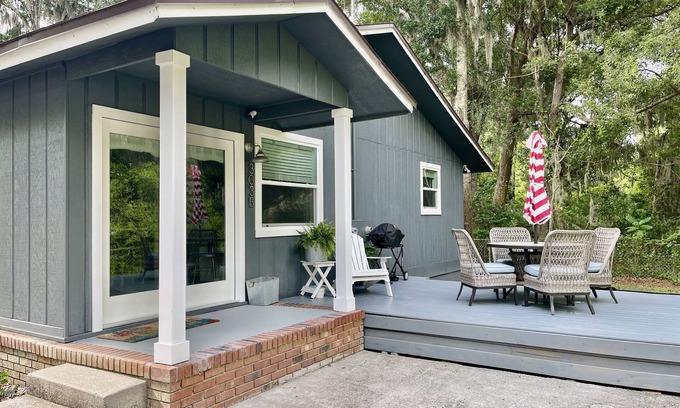 Fernandina Beach House | 💎The Blue Jewel💎- minutes to beach and minutes to downtown & Amelia River