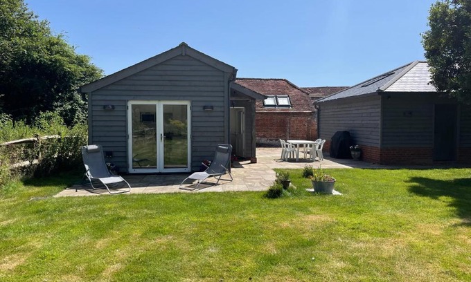 Merston Apartment | The Boat House