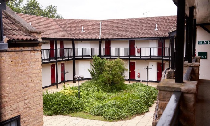 Hucknall Hotel | The Bowman by Greene King Inns
