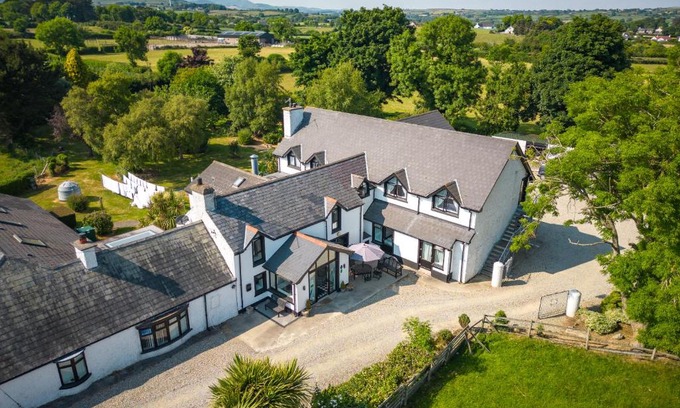 Newcastle House | The Briers Country House