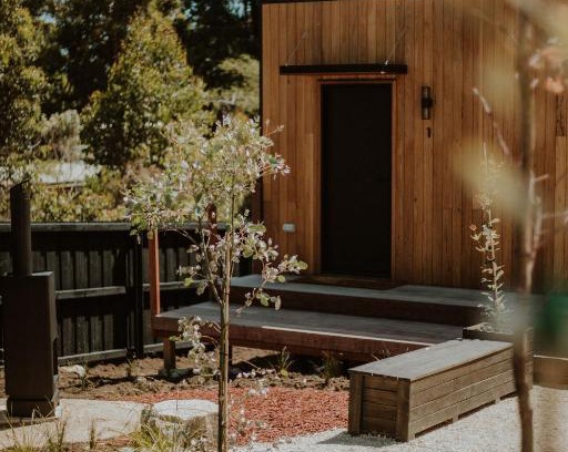Lunawanna House | The Bruny Islander - Little Cabin Hotel