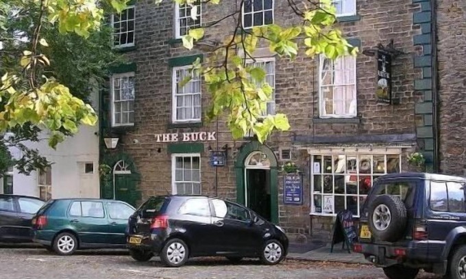Richmond Hotel | The Buck INN