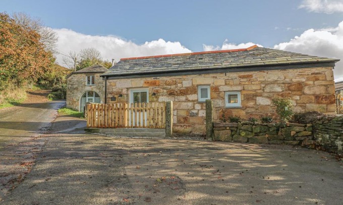 Grampound House | The Bull Pen