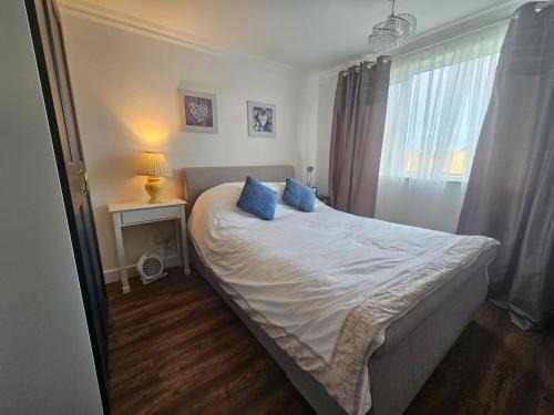 Totland Bay Bed & Breakfast | The Bungalow