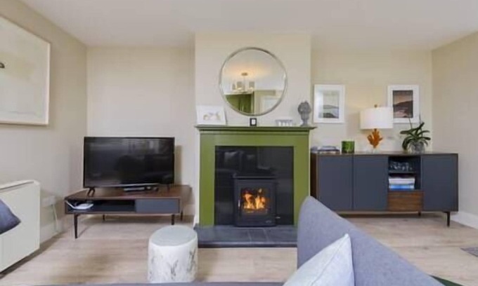Dingle House | The Burrow - Ard Na Mara