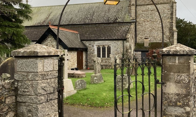 Kilmington Apartment | The Byre an airy ground floor cottage in an area of outstanding natural beauty