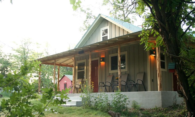 Ingram Cabin | The Cabin at Greentrees - Unique cabin with Guadalupe River frontage