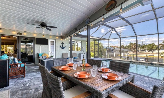Punta Gorda House | The Canal House of Punta Gorda Isles, Pool, Pet Friendly, Kayaks, Bikes