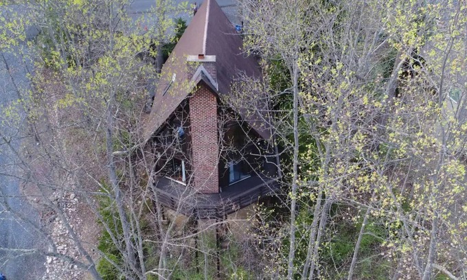 Massanutten Ski Chalet | The chalet in the trees