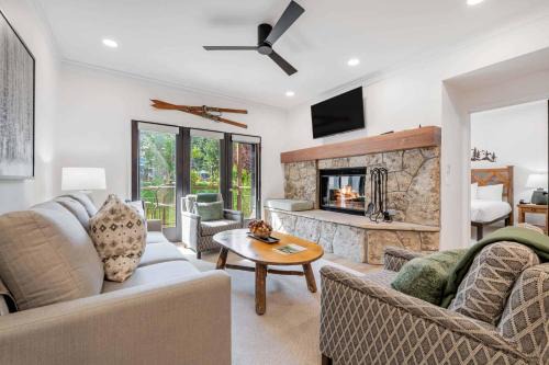 Beaver Creek Apartment | The Charter at Beaver Creek E130