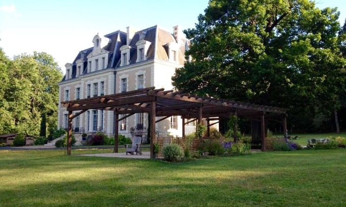 Les Essards House | The Château des Essards with swimming pool and jacuzzi just for you