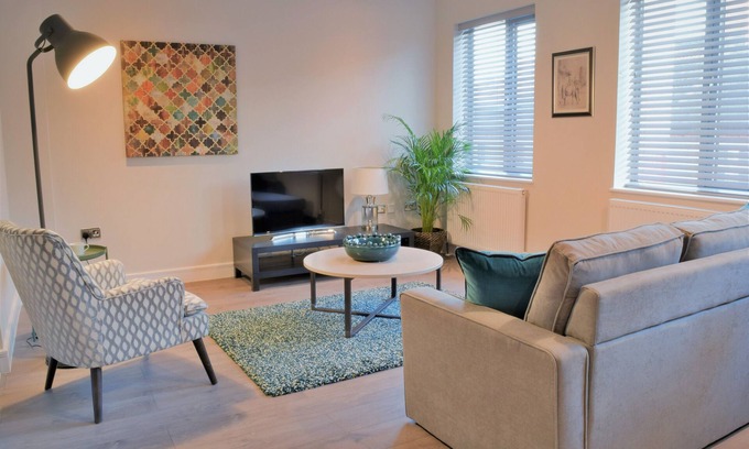 Peterborough Apartment | The City View Apartment