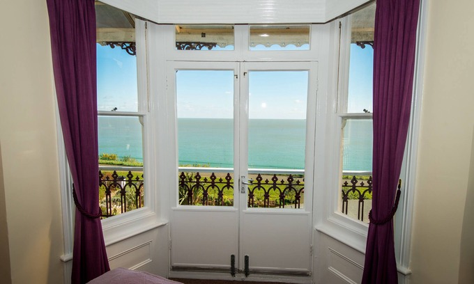 Shanklin Hotel | The Clifton