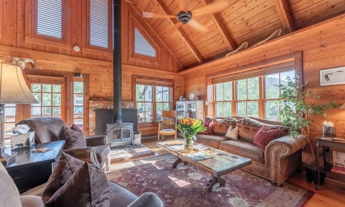 Crested Butte House | The Coal Creek Cabin