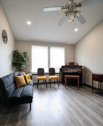 Lexington Villa | The Coffee House