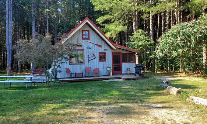 Mears Cottage | The Coke Cottage - Only one mile from the sand dunes!