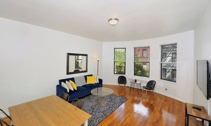 Central Park West Apartment | The Columbus II Vibe 8614