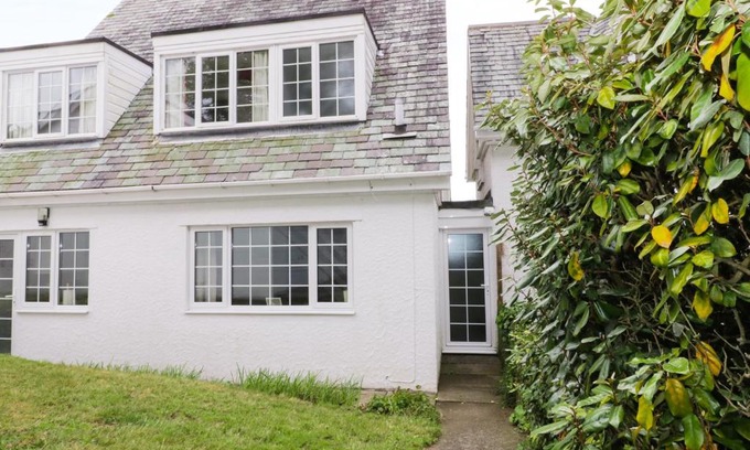 Llanddona House | The Cottage at Wylan Hall