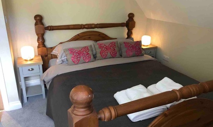 Halstead House | The Cottage