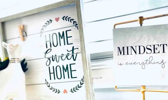 Clarksville House | The Cozy Blue Experience