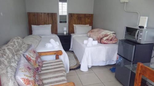 Springs House | The Croc Backpackers