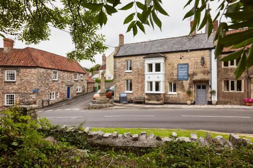 Croscombe Bed & Breakfast | The Cross at Croscombe
