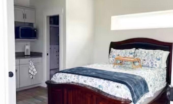 Holiday Beach Apartment | The Crow’s Nest Retreat - Cozy Guest Suite C