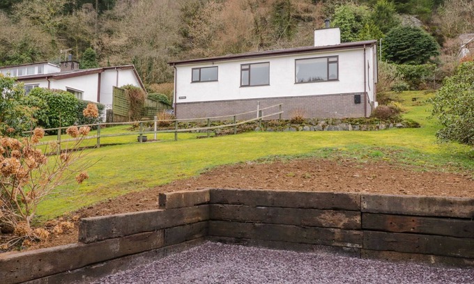Betws-Y-Coed Cottage | THE DENE, pet friendly, country holiday cottage in Betws-Y-Coed