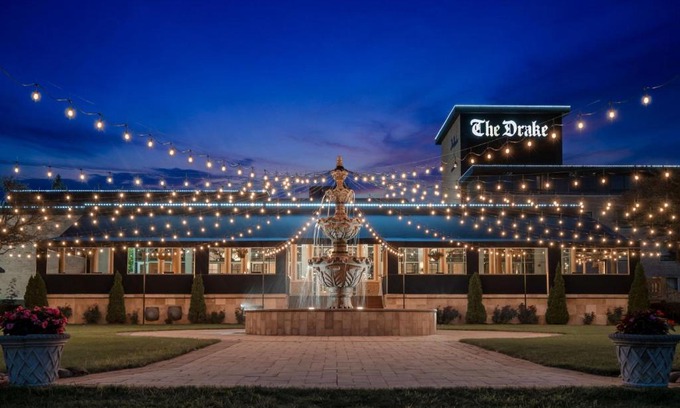 Oak Brook Hotel | The Drake Oak Brook, Autograph Collection