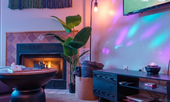 Downtown Cleveland Apartment | The DRAMA Loft - 5 mins to Playhouse - DT