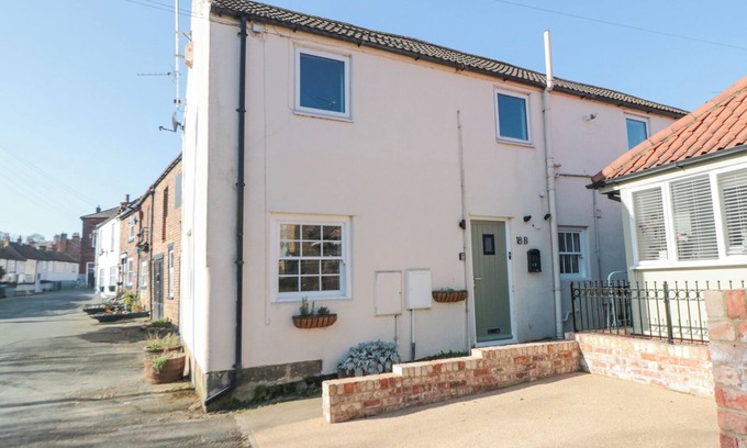 Stokesley Cottage | THE DUCKLINGS NEST, pet friendly in Stokesley