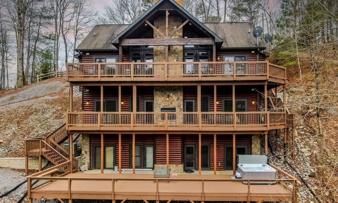 Ellijay Cabin | The Ellijay Lodge | Ellijay, GA
