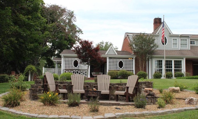 Emory Bed & Breakfast | The Emory House