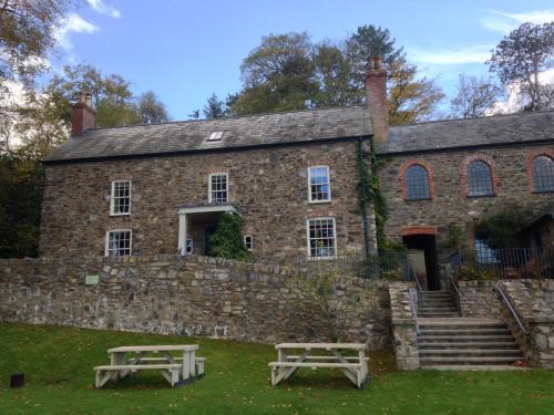 Tal-y-Cafn Bed & Breakfast | The Farmhouse at Bodnant Welsh Food