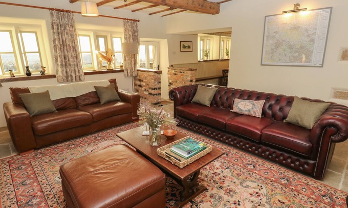 East Morton Cottage | THE FARMHOUSE, pet friendly, with open fire in East Morton
