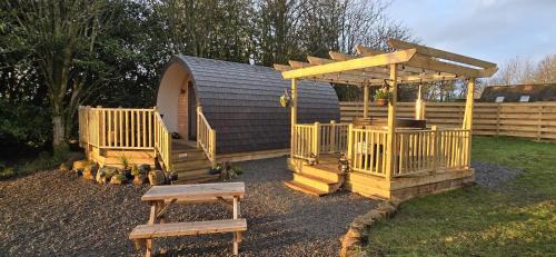 Glasgow Other | The Fells - Campsie Luxury Pods with hot tub