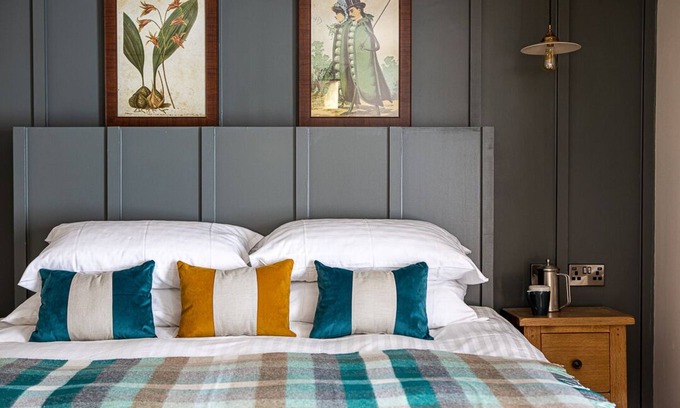 New Forest District Bed & Breakfast | The Filly Inn