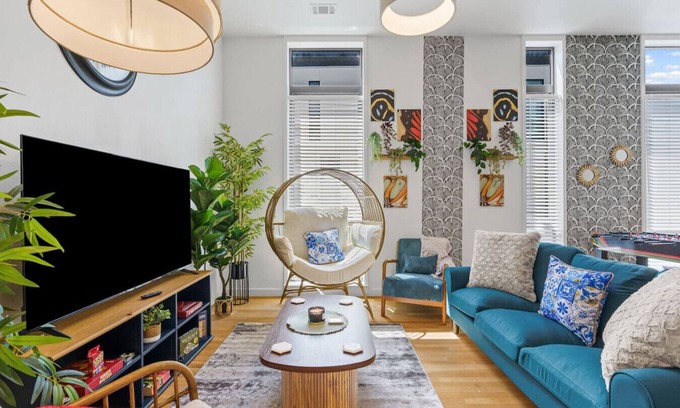 Fort Worth House | The Folium: 3BD In the Heart of Magnolia & Homey!