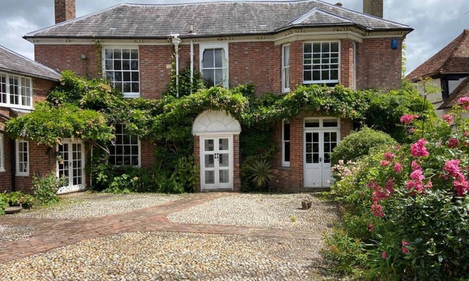 Appledore House | The Forstal in the beautiful Ashford