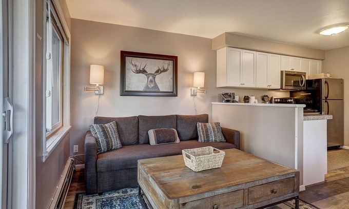 Breckenridge Condo | The Foxes Den is a lovely Wildwood Suites Condo that won't disappoint!