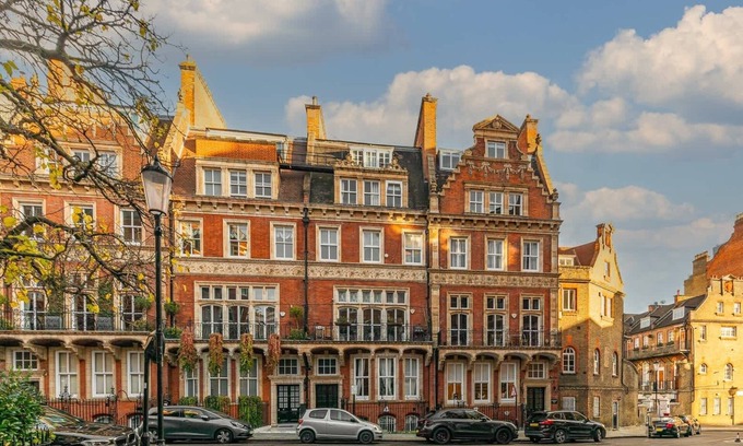 Campden Apartment | The Gallery - Exquisite Apartment, Kensington