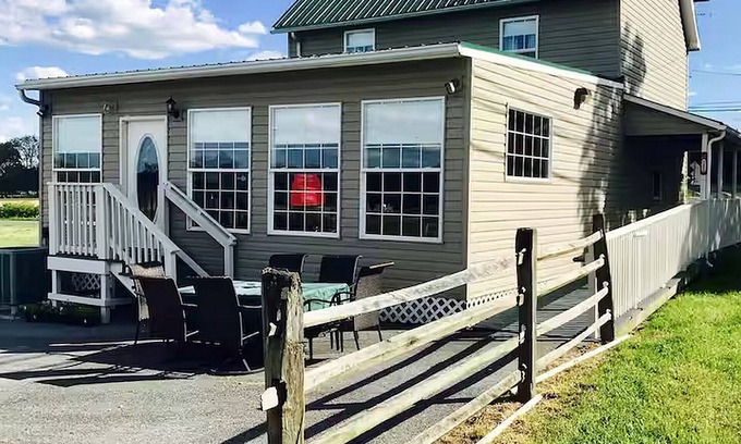 Orrtanna House | The General's Hideaway near Gettysburg Battlefields, Wineries, Skiing & Hiking less than a mile from the Cashtown Inn