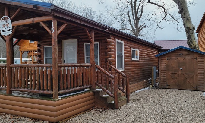 Ashtabula Cabin | The Getaway #15