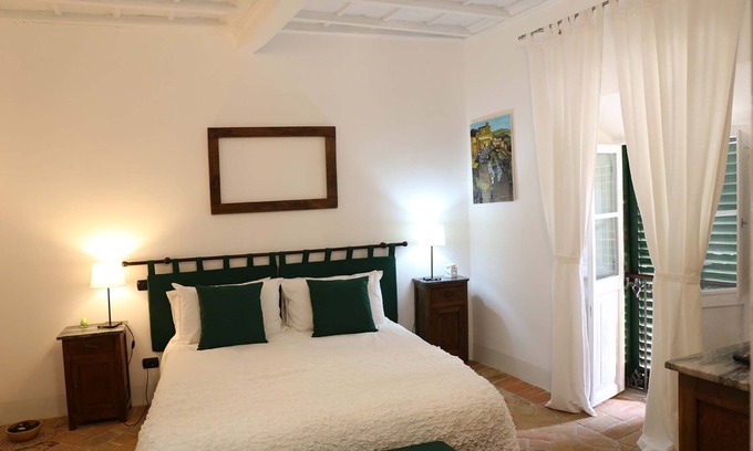 Veroli House | The "Giada" Pomegranate