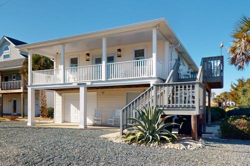 Topsail Beach House | The Go Fish Cottage