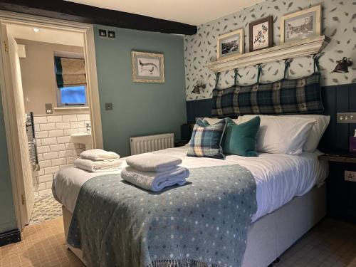 Burford Hotel | The Golden Pheasant Inn