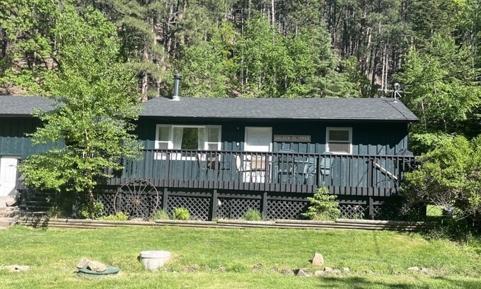 Keystone Cabin | The Golden Slipper Cabin