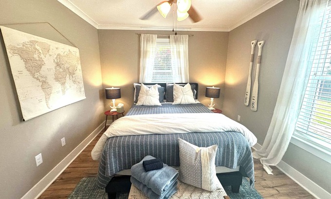 Lake Secession House | The Good Life Lake House | 3 Bed, 2 Bath