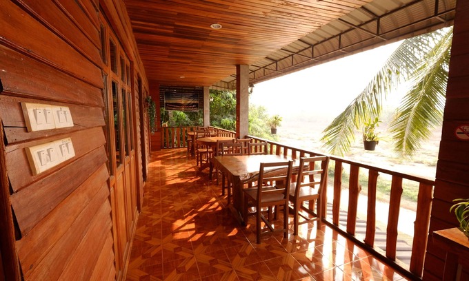 Mae Sariang House | The Good View Guesthouse