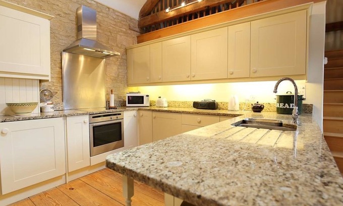 Bourton Cottage | The Granary